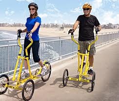 Perdre du poids en se faisant plaisir avec le StreetStrider.C'est quoi le ce vélo elliptique sur roues, peut-il réellement faire perdre du poids ?